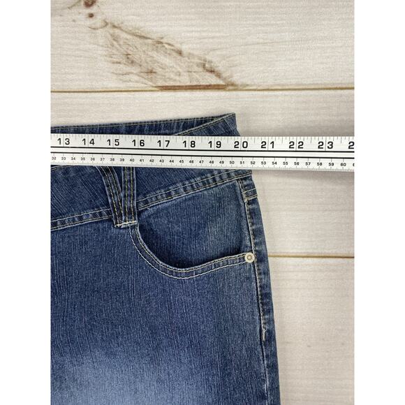 Angels Jeans Womens Sz 22 Dark Distressed Cropped Stretch Denim 90s Y2K Retro - Picture 3 of 9